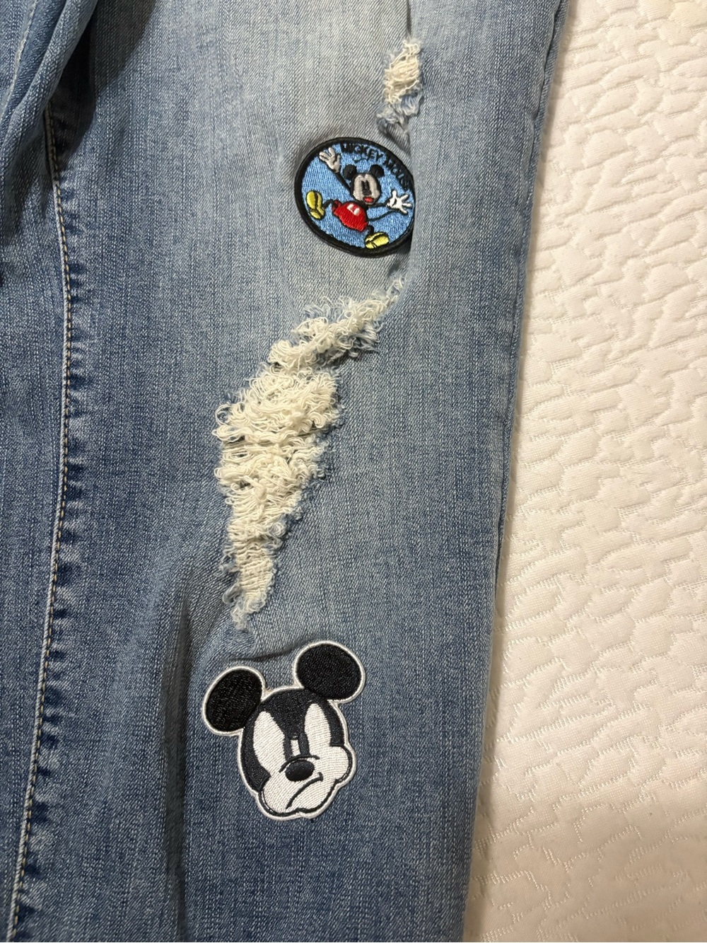 Disney Store Mickey Mouse Patch Distressed Blue Jeans 18R - Picture 3 of 13